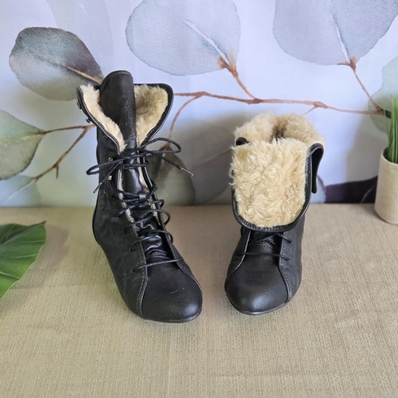 Z LONDON | Black Piper Up or Down Boots w/ Faux Fur Sz 8 - Picture 2 of 13